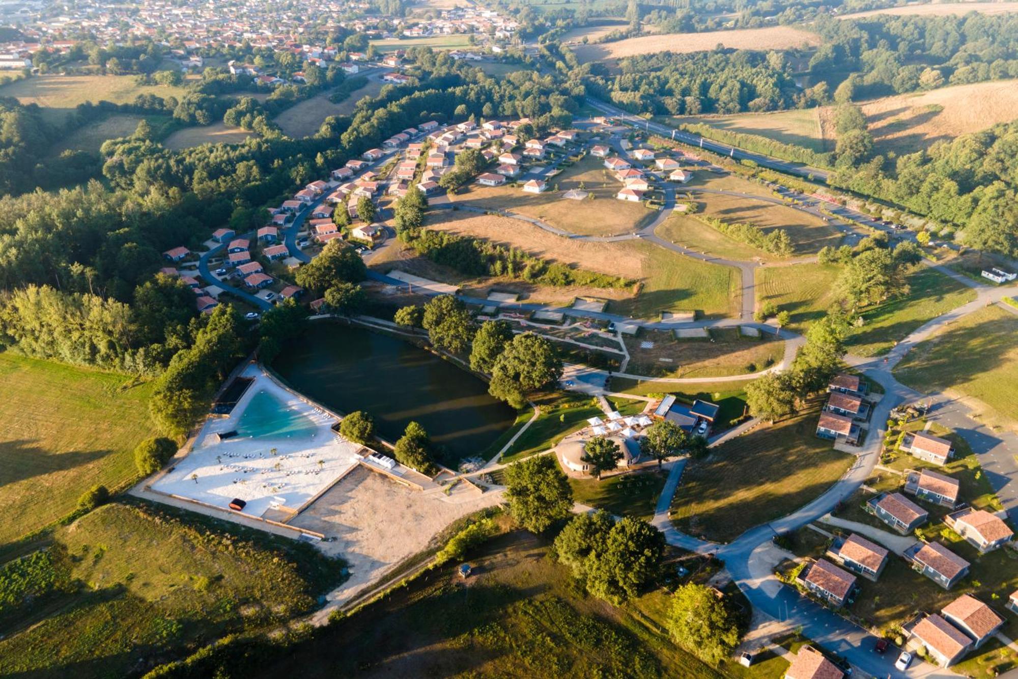 Hotel Domaine Melusine - A 2Km Du Puy Dufou France ! Les Épesses Exterior foto